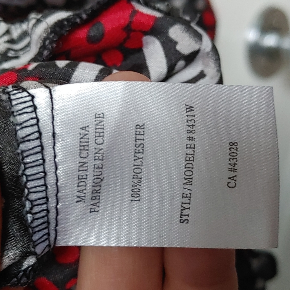 Equation black, silver and red flowers pattern long sleeve blouse Plus Size - Picture 11 of 11